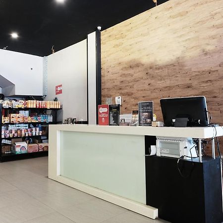 Juanda Airport Pansiyon Gedangan Dış mekan fotoğraf
